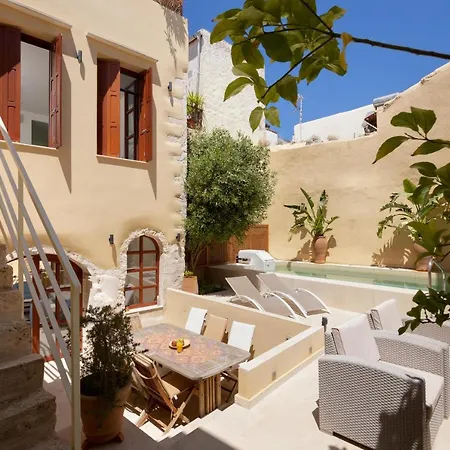 Byblos Walking Distance To Everything W/heated Pool & Bbq فيلة ريثيمنو
